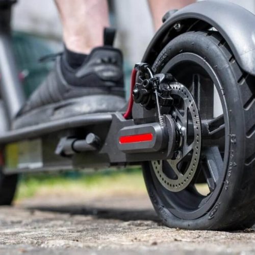 Mi-Electric-Scooter-M365-Tyre-Tire-change-guide-tutorial-puncture-repair-lead-1132x670